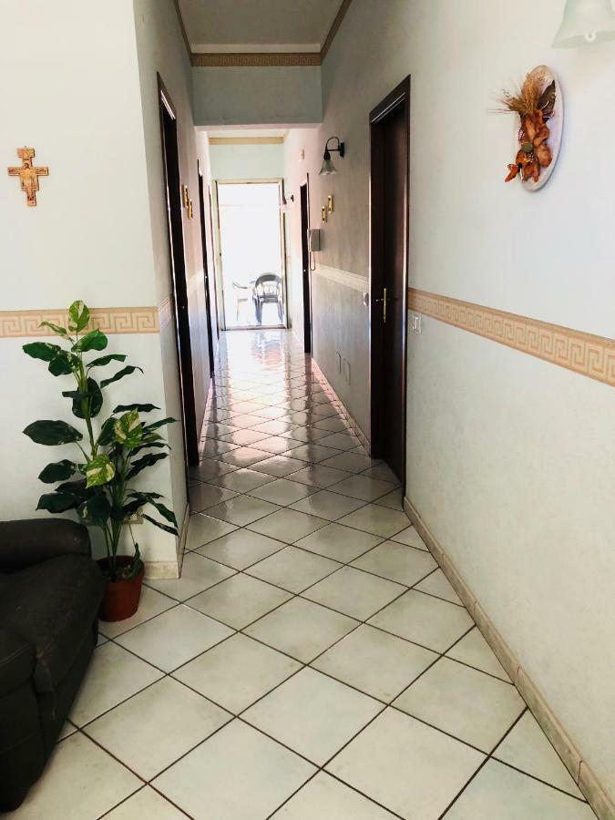 B&B Padre Pio Маскали Экстерьер фото